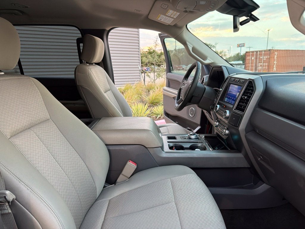 2020 Ford Expedition XLT 8 Passenger
