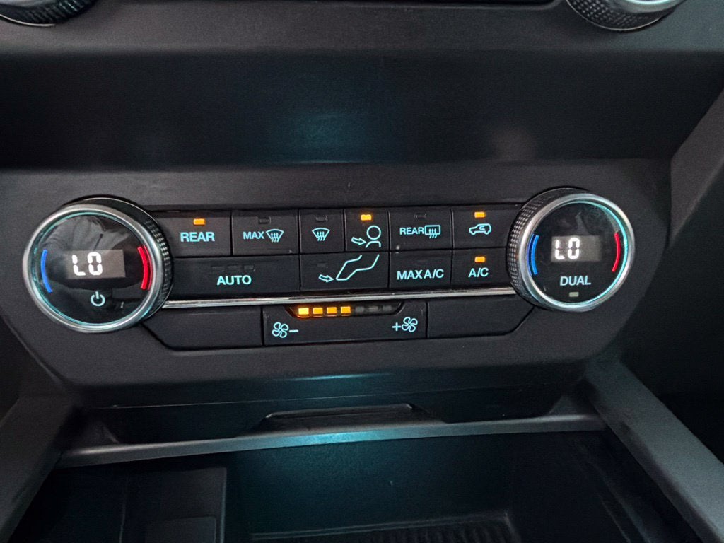 2020 Ford Expedition XLT 8 Passenger