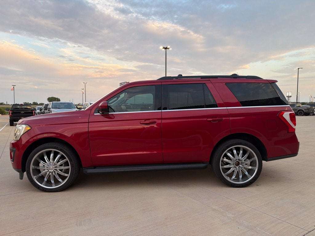 2020 Ford Expedition XLT 8 Passenger