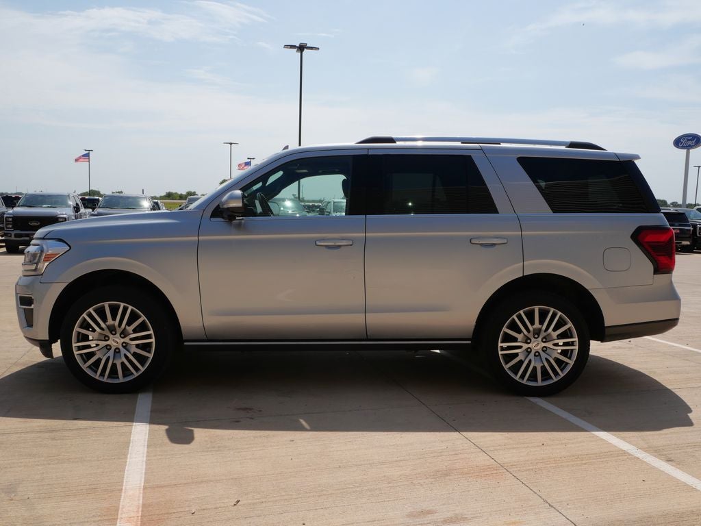 2023 Ford Expedition Limited 4WD | 8 Passenger