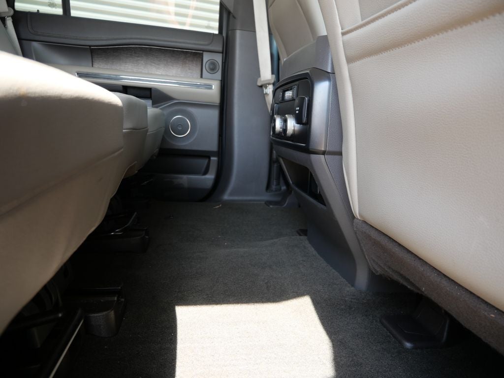 2020 Ford Expedition Limited 4WD | 8 Passenger