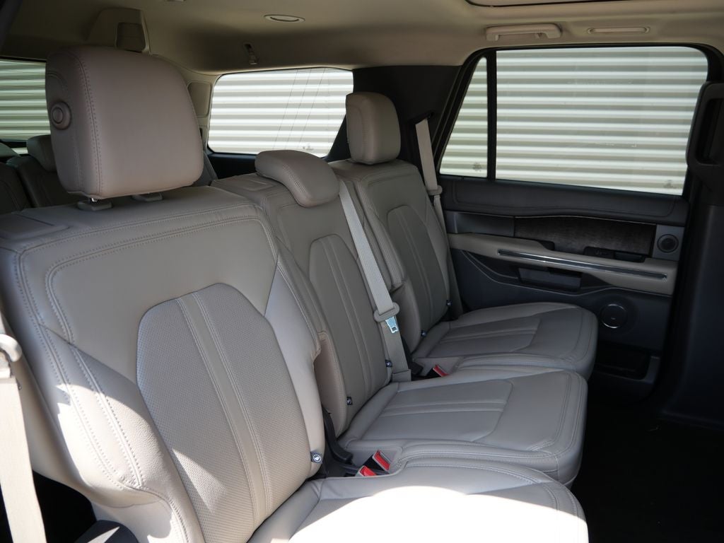 2020 Ford Expedition Limited 4WD | 8 Passenger