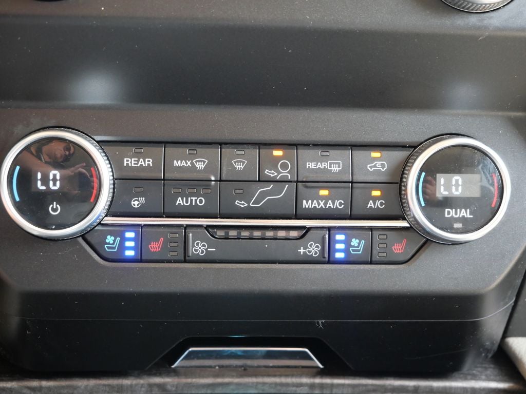 2020 Ford Expedition Limited 4WD | 8 Passenger