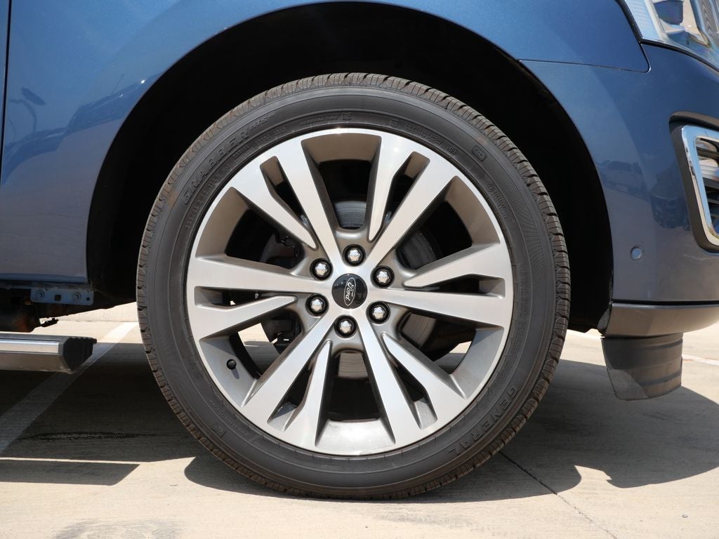 2020 Ford Expedition Limited 4WD | 8 Passenger
