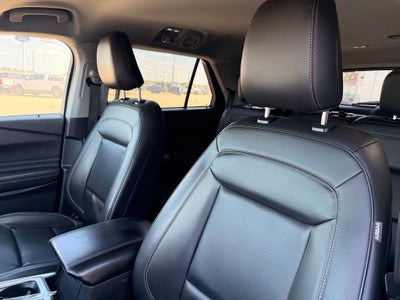 2022 Ford Explorer XLT 4WD | 7 Passenger