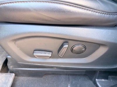 2022 Ford Explorer XLT 4WD | 7 Passenger