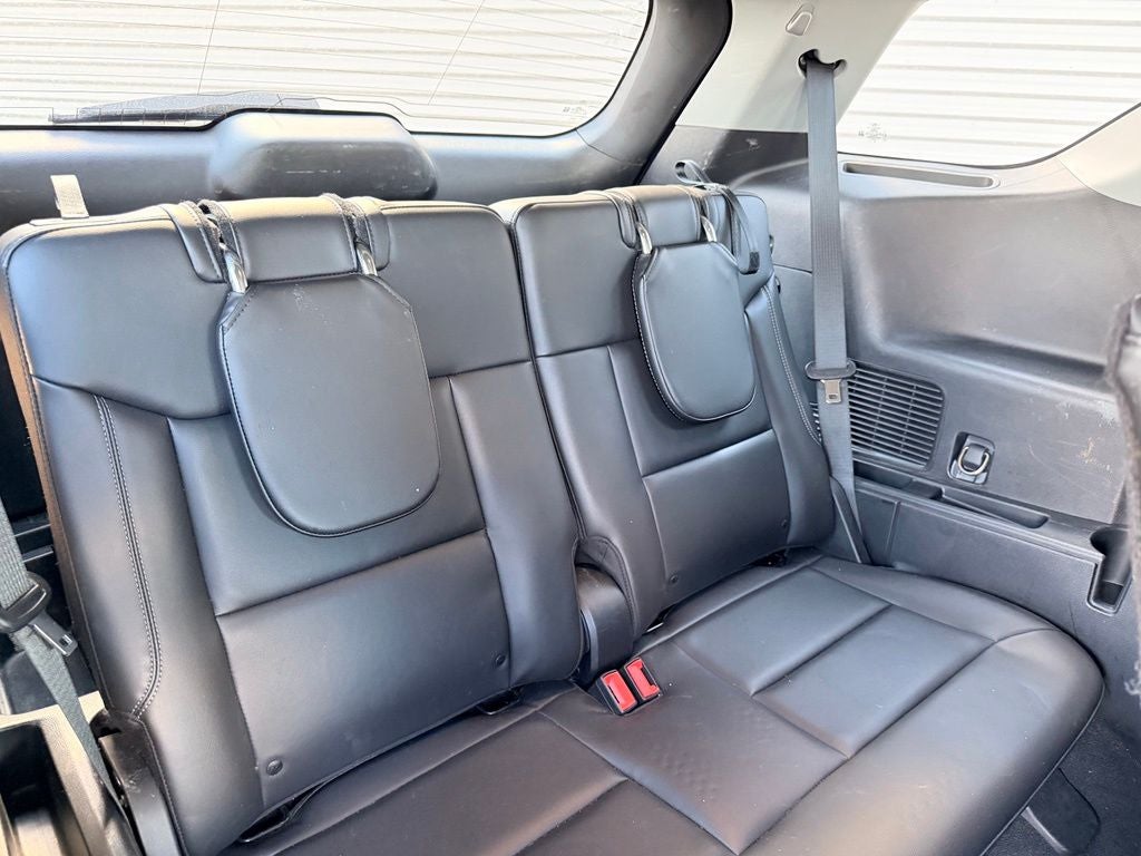 2022 Ford Explorer XLT 4WD | 7 Passenger