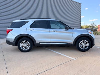 2022 Ford Explorer XLT 4WD | 7 Passenger