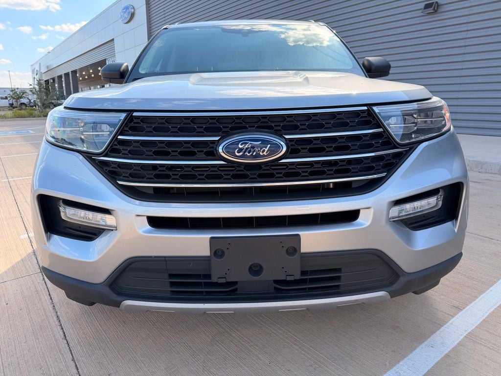 2022 Ford Explorer XLT 4WD | 7 Passenger
