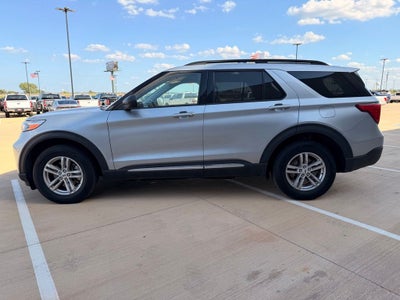 2022 Ford Explorer XLT 4WD | 7 Passenger