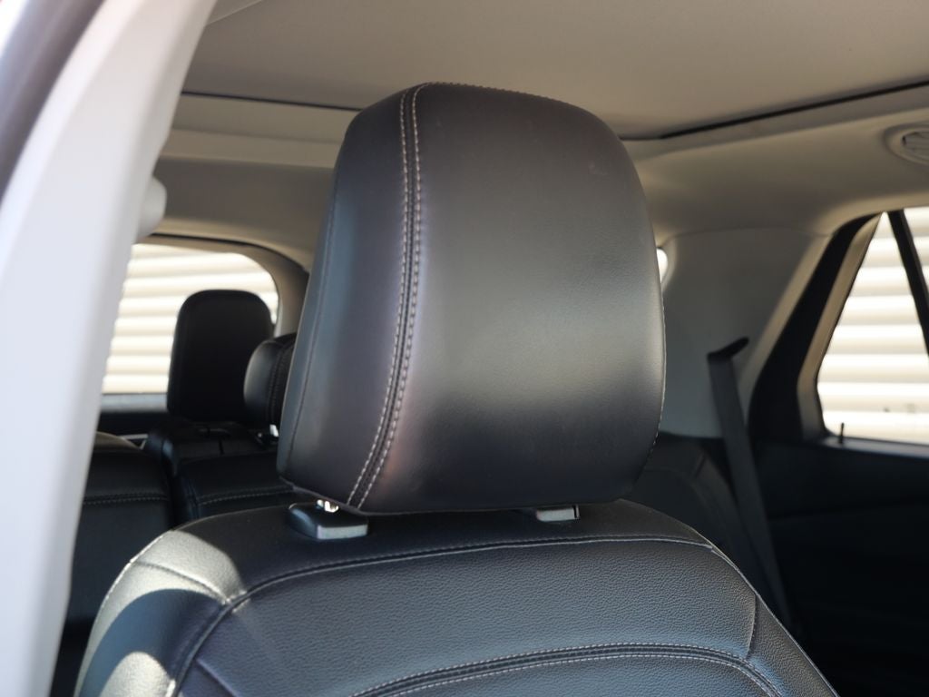 2021 Ford Explorer XLT 4WD | 7 Passenger