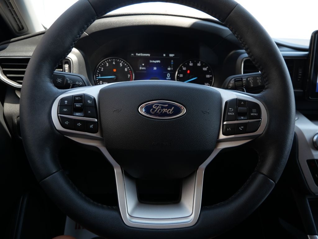 2021 Ford Explorer XLT 4WD | 7 Passenger