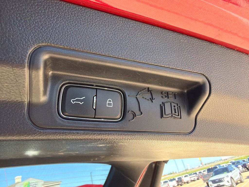 2022 Ford Explorer XLT Sport | 4WD