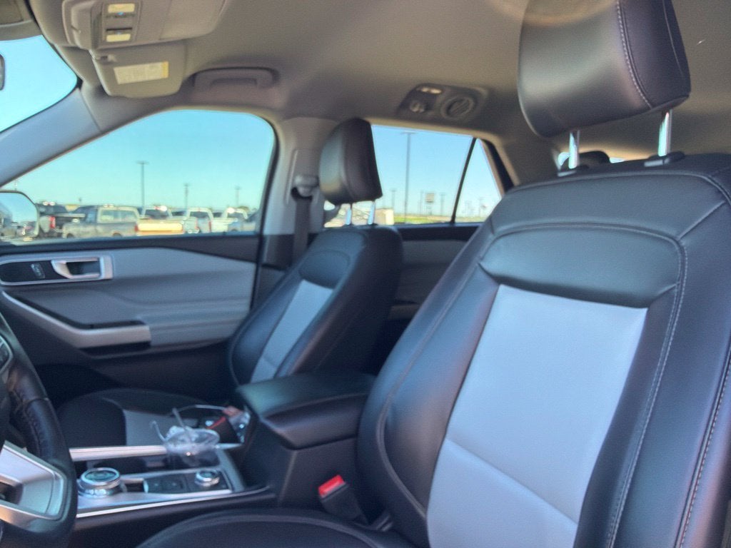 2022 Ford Explorer XLT Sport | 4WD