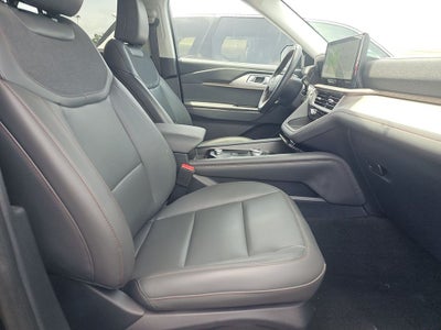 2025 Ford Explorer Active AWD | Active Comfort Pkg