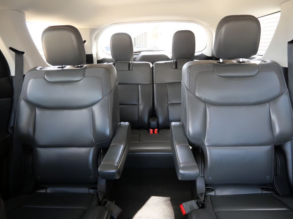 2025 Ford Explorer Active AWD | Active Comfort Pkg