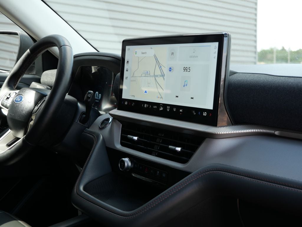 2025 Ford Explorer Active AWD | Active Comfort Pkg