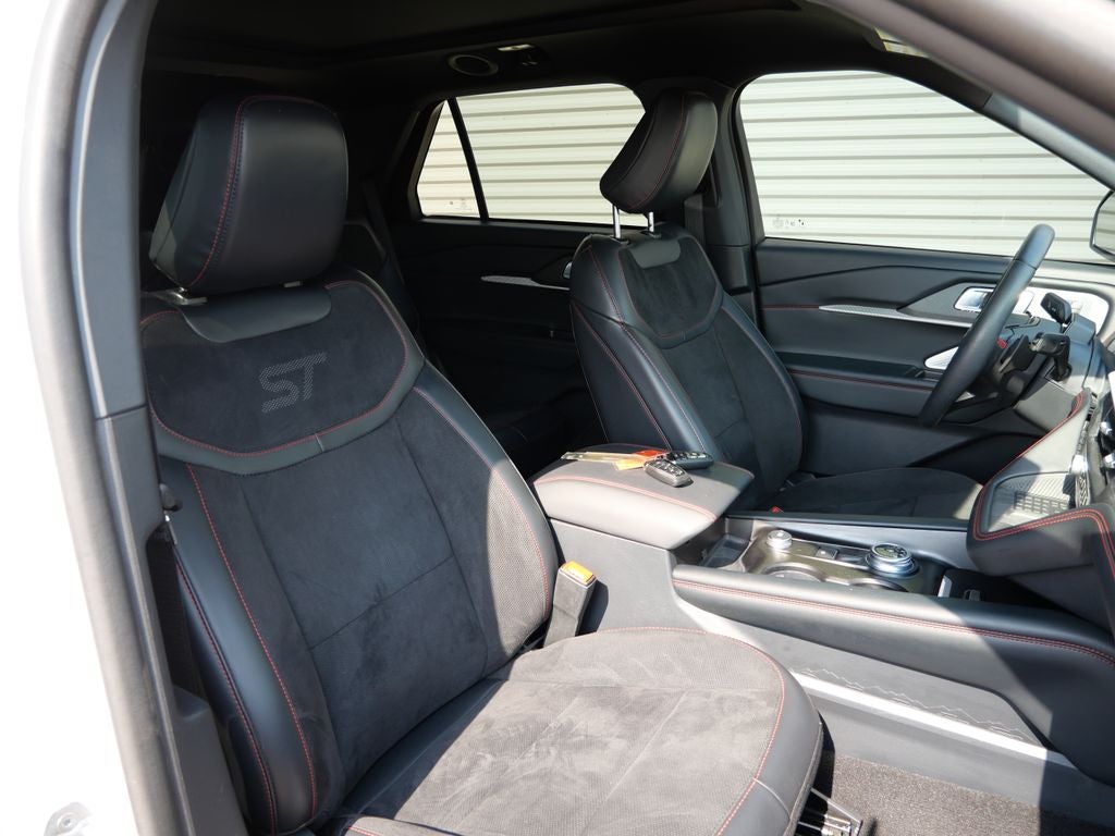 2025 Ford Explorer ST 4WD | Sun & Sound Pkg