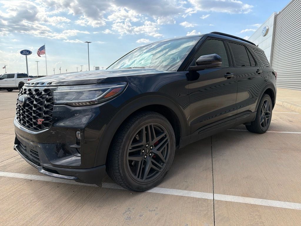 2025 Ford Explorer ST 4WD | 3rd Row Seating