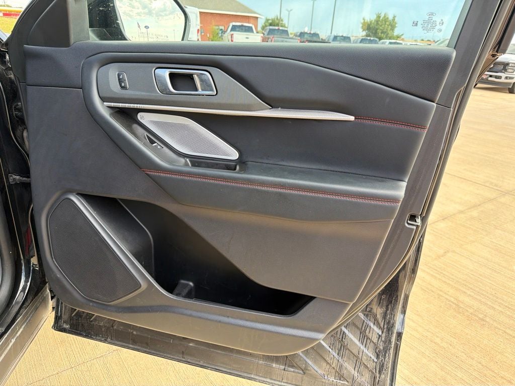 2025 Ford Explorer ST 4WD | 3rd Row Seating