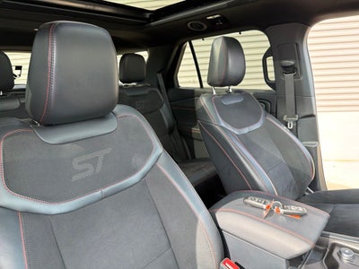 2025 Ford Explorer ST 4WD | 3rd Row Seating
