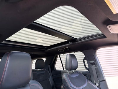 2025 Ford Explorer ST 4WD | 3rd Row Seating