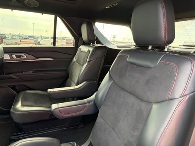 2025 Ford Explorer ST 4WD | 3rd Row Seating