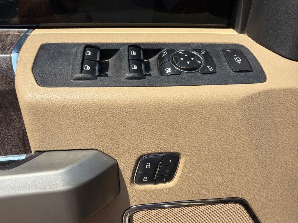 2017 Ford F-250SD Lariat FX4 | Value Pkg