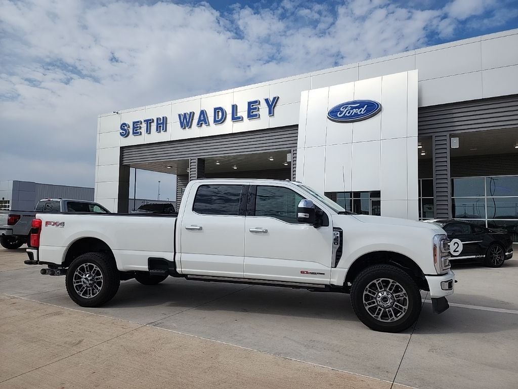 2025 Ford F-350SD Platinum