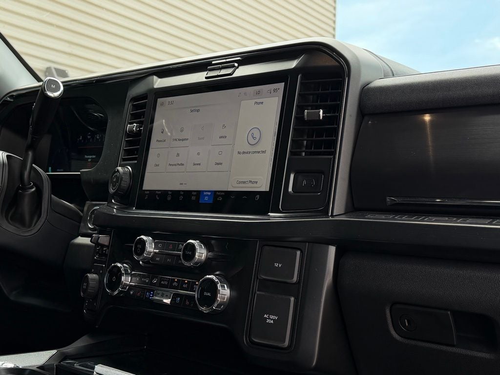 2025 Ford F-350SD Lariat FX4 | 6.7L Pwr Stroke
