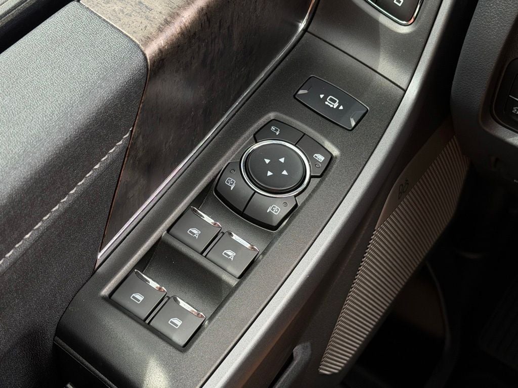 2025 Ford F-350SD Lariat FX4 | 6.7L Pwr Stroke