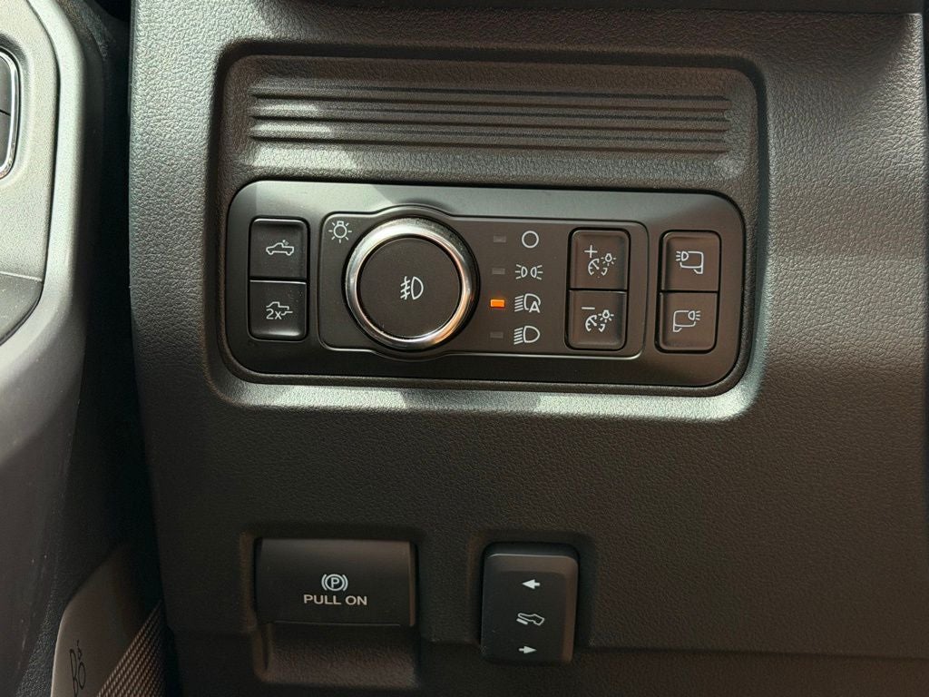 2025 Ford F-350SD Lariat FX4 | 6.7L Pwr Stroke