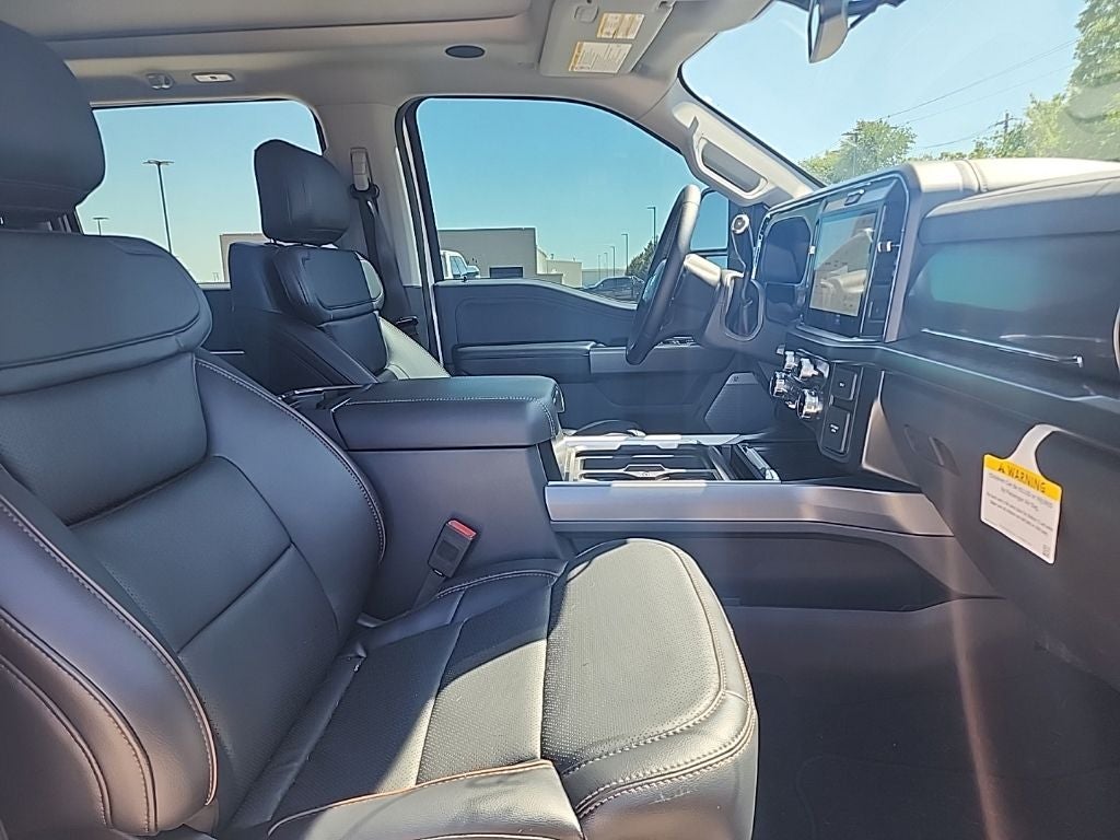 2025 Ford F-350SD Lariat FX4 | 6.7L Pwr Stroke
