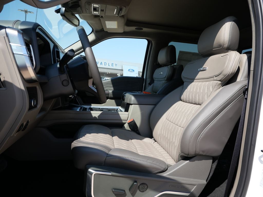 2026 Ford F-350SD Platinum DRW