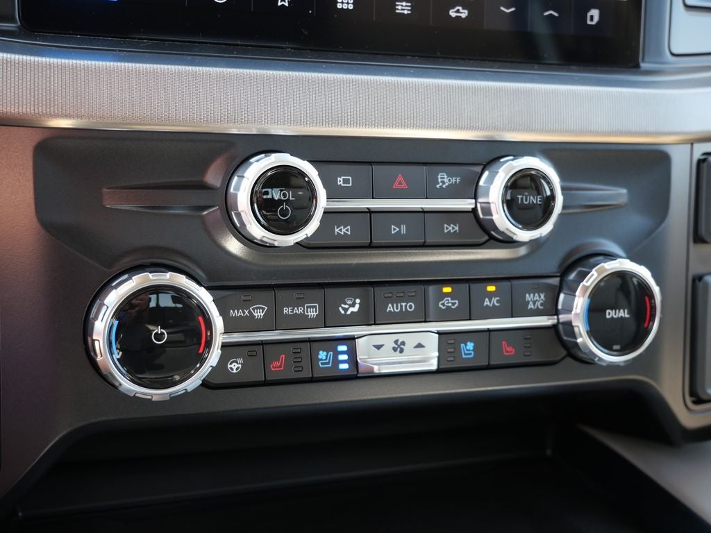 2026 Ford F-350SD Platinum DRW | PLUS Pkg | HI OUTPUT 6.7L