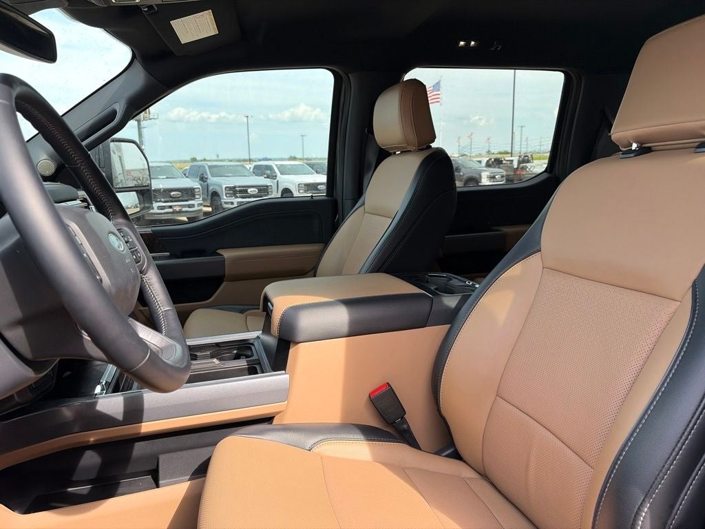 2024 Ford F-350SD Lariat DRW