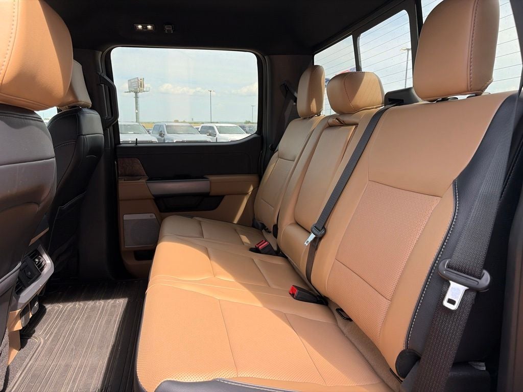 2024 Ford F-350SD Lariat DRW