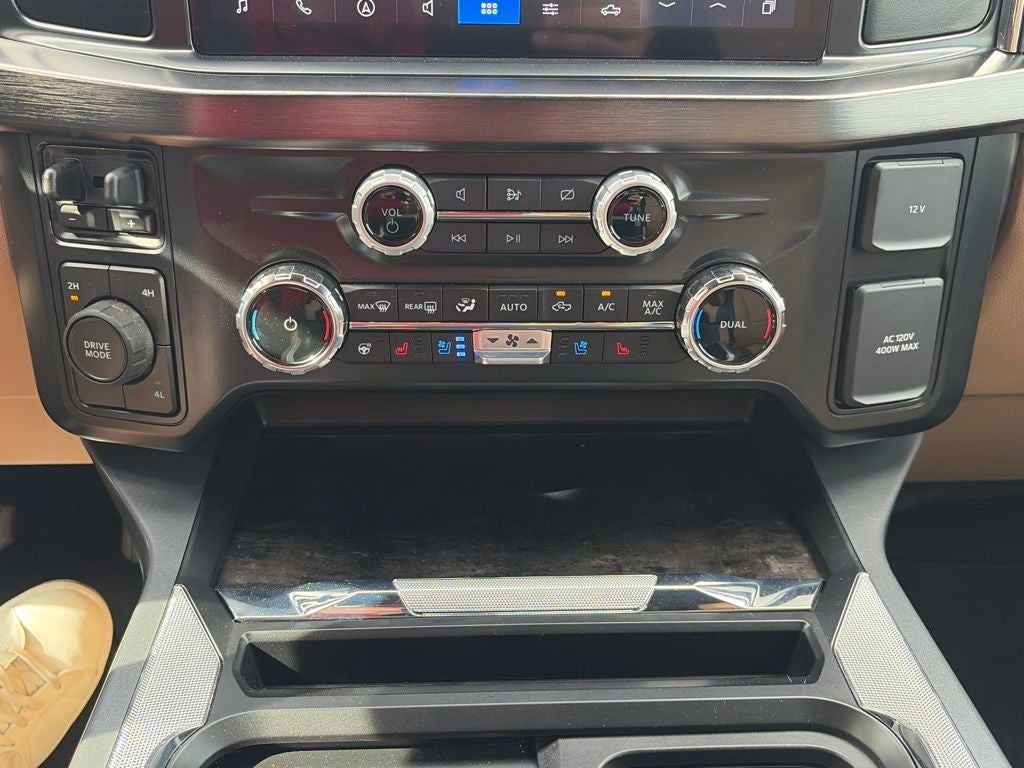 2024 Ford F-350SD Lariat DRW