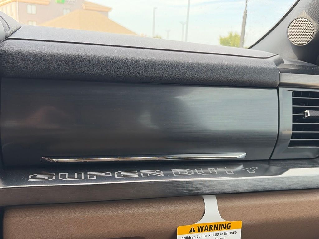 2024 Ford F-350SD Lariat DRW