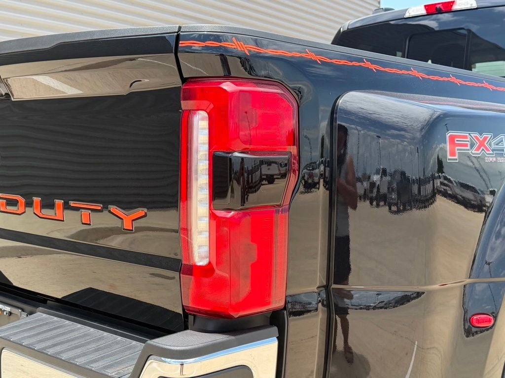 2026 Ford F-350SD Lariat DRW | FX4 | 6.7L Pwr Stroke