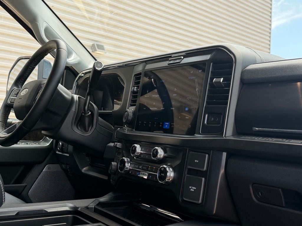 2026 Ford F-350SD Lariat DRW | FX4 | 6.7L Pwr Stroke