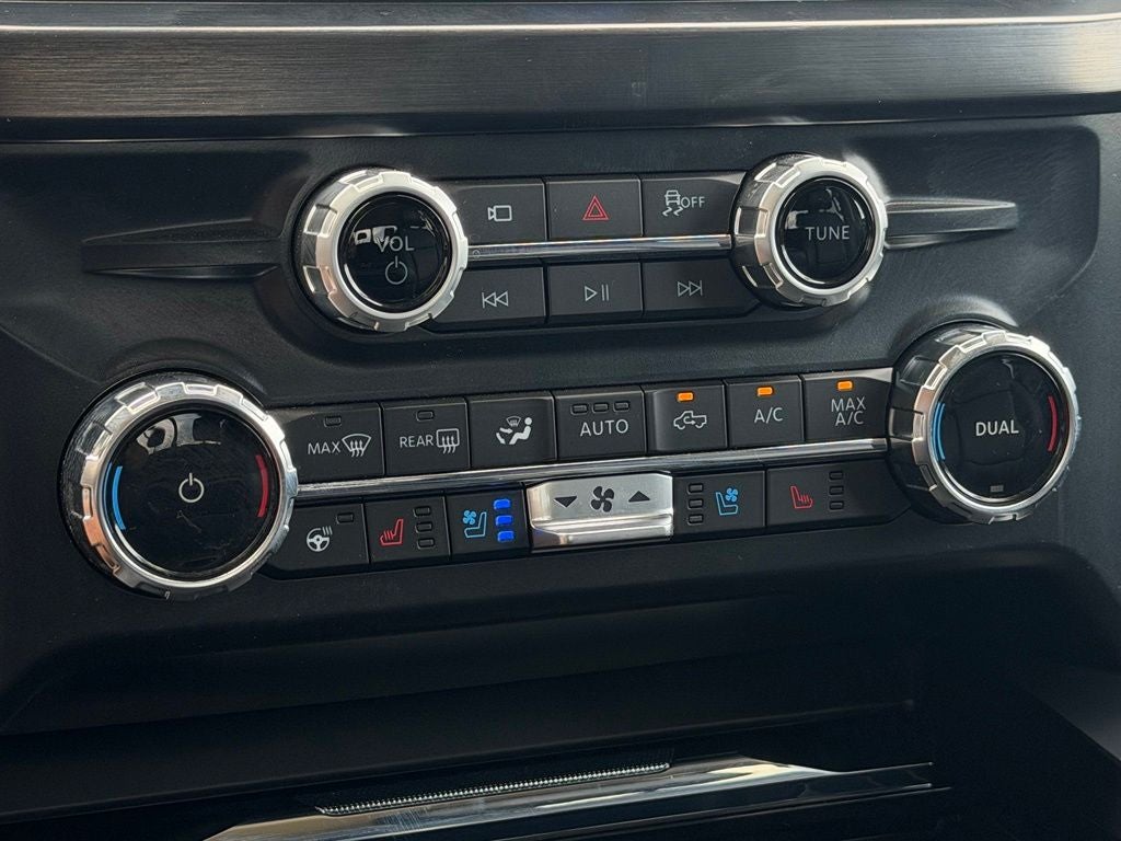 2026 Ford F-350SD Lariat DRW | FX4 | 6.7L Pwr Stroke