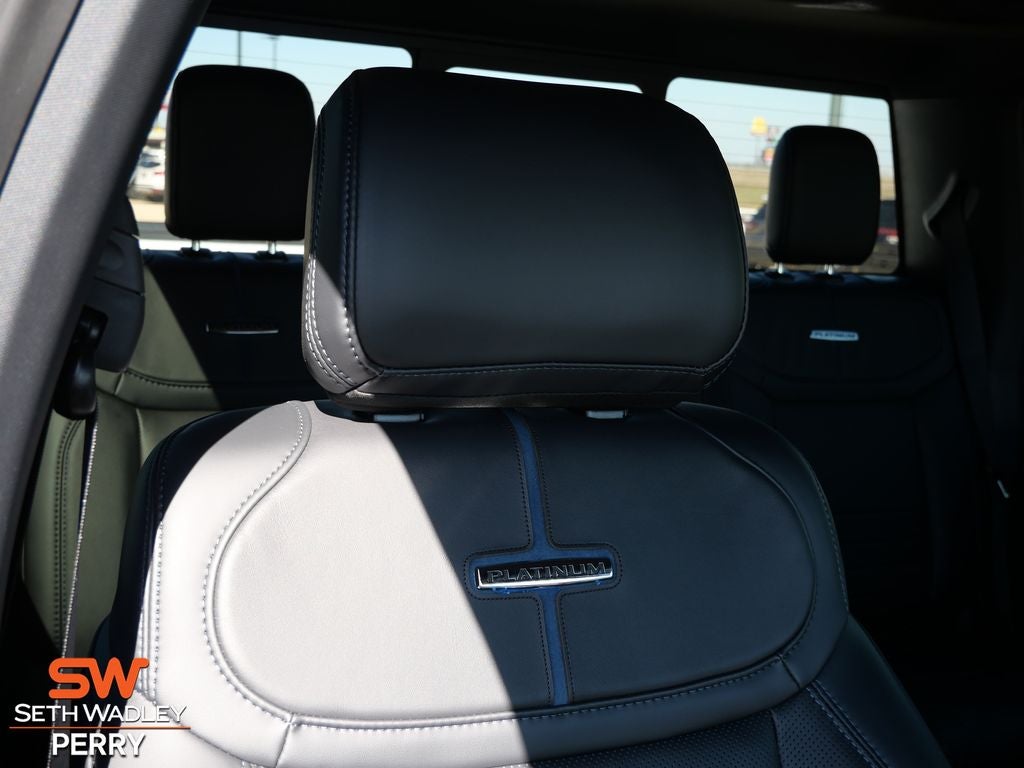 2026 Ford F-450SD Platinum DRW