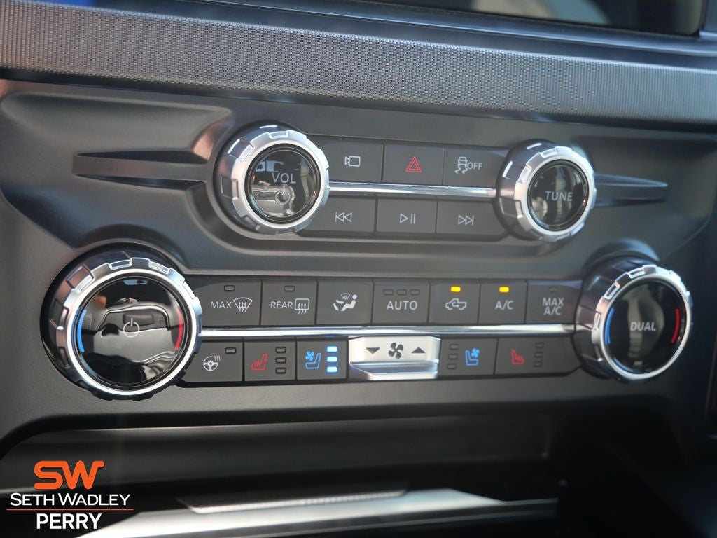 2026 Ford F-450SD Platinum DRW