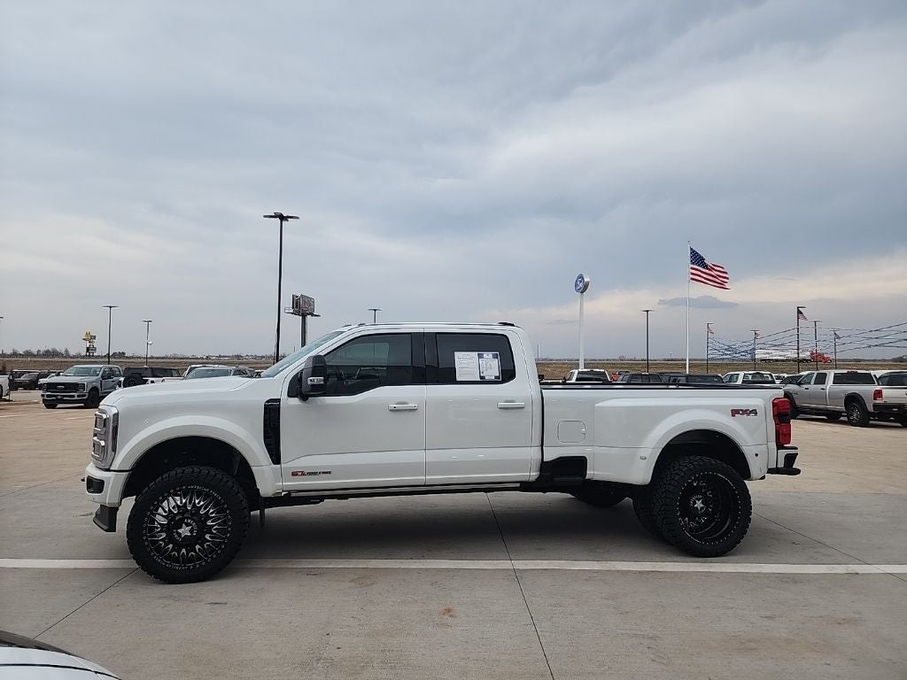 2026 Ford F-450SD Platinum DRW