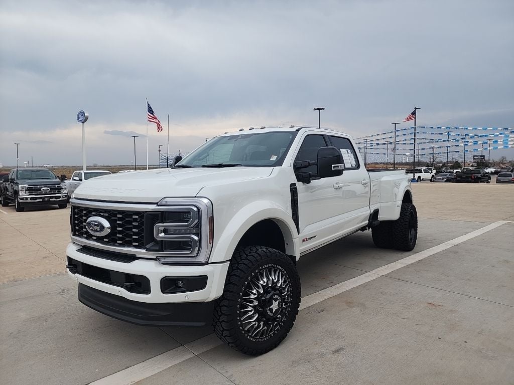 2026 Ford F-450SD Platinum DRW