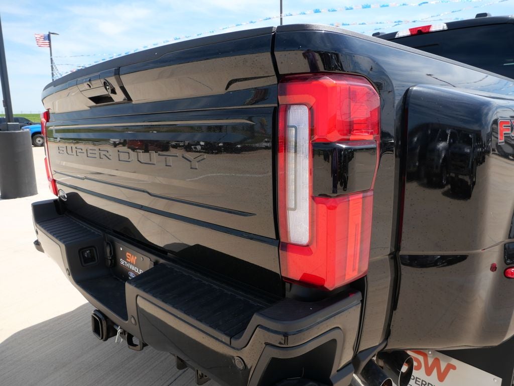 2026 Ford F-450SD Platinum DRW