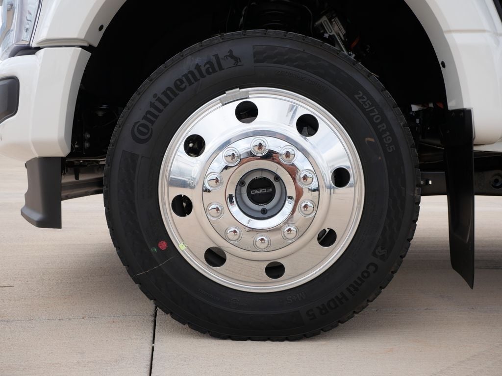 2026 Ford F-450SD Platinum DRW