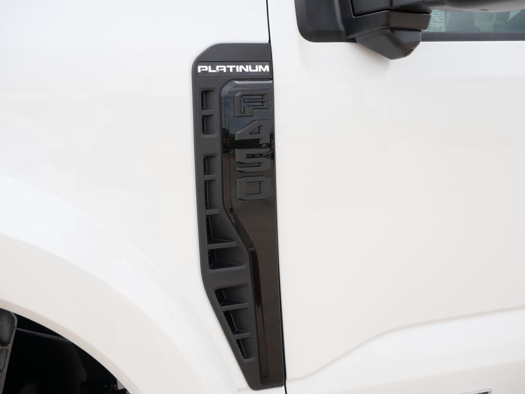 2026 Ford F-450SD Platinum DRW