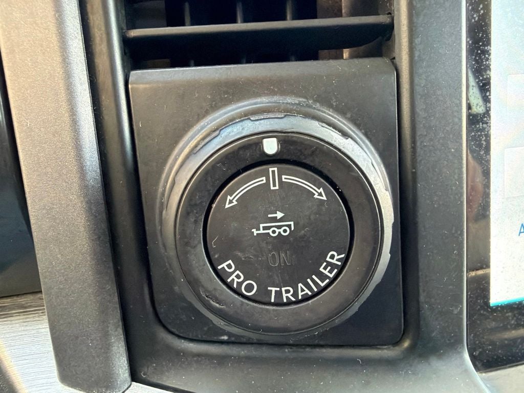 2022 Ford F-150 Lariat 4WD | Max Tow Pkg